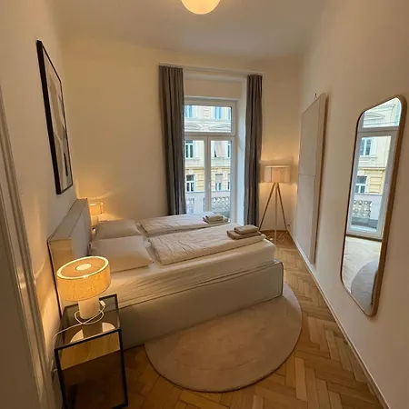 Premium In Altstadtnaehe *